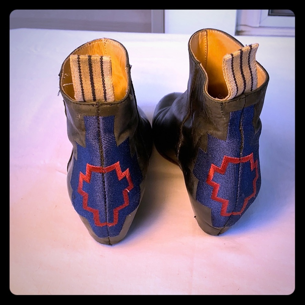 Candela (made in Spain) ankle boots